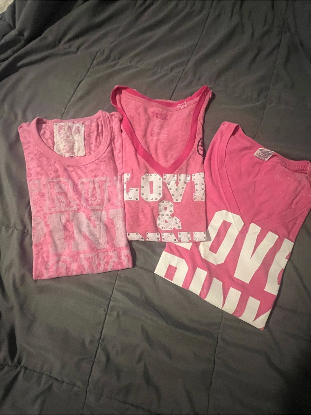 PINK Y2K Victoria's Secret Pink LOVE Graphic Short Sleeve Tees